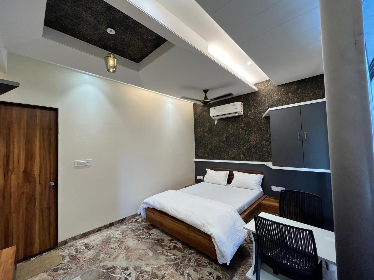 Hotel Aryadeep Phardāpur Екстериор снимка
