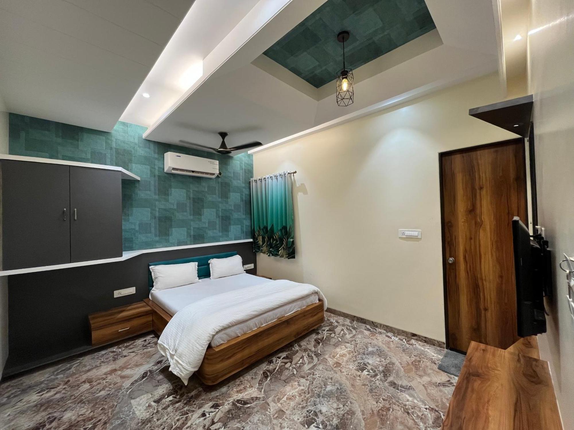 Hotel Aryadeep Phardāpur Екстериор снимка